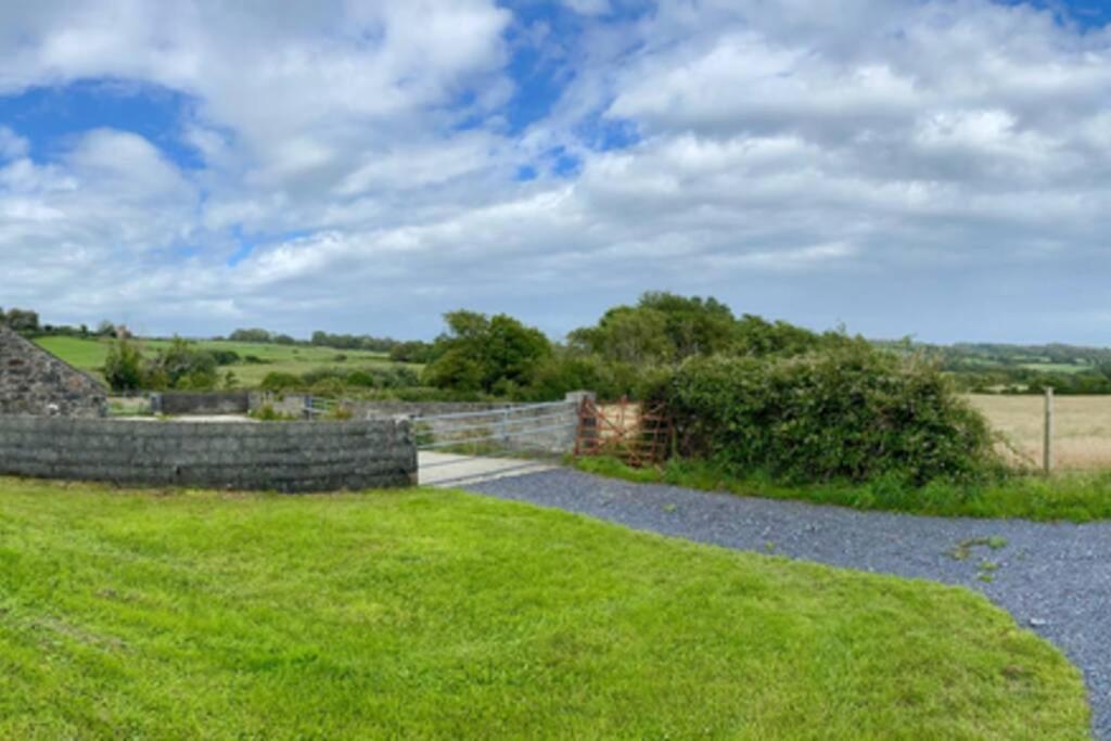 Snowdon Bay - North Wales - Stunning Llyn Peninsula Mountain & Ocean Views - Wilde Retreats Vila Pwllheli Exterior foto